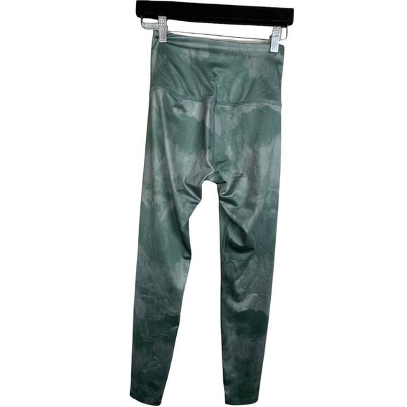 Beyond Yoga Lux Size S High Waist Green‎ Camo Leggings - Picture 5 of 6